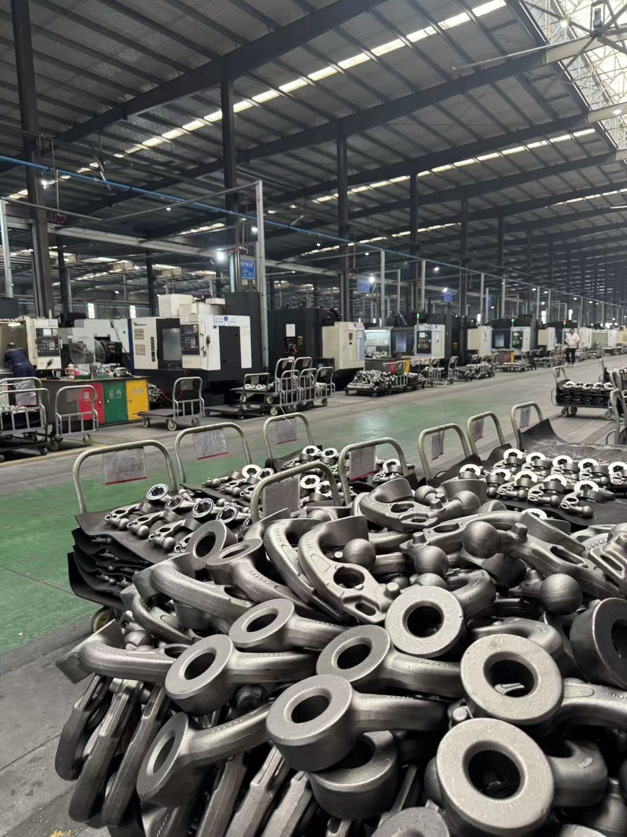 Revelando o artesanato e a inovação por trás do processo de fabricação de peças fundidas